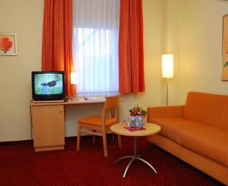 Hotel Tivoli Osterholz-Scharmbeck Exteriör bild
